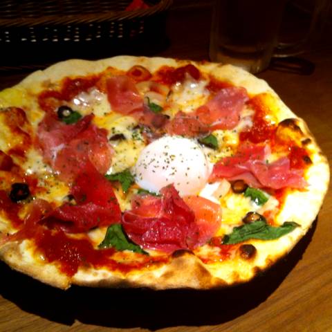 生ハムと半熟卵