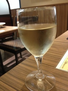 グラス白ワイン