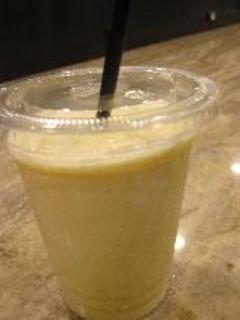 シェイク　パッションフルーツ×マンゴー