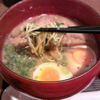 豚骨醤油ラーメン