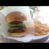 自家製１００％ビーフパティハンバーガー
