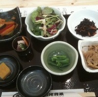 丸五水産の海鮮丼