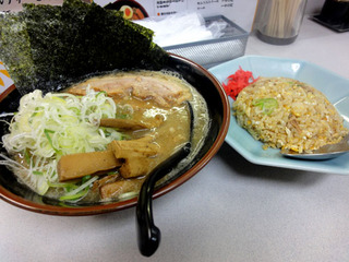 鶏ガララーメン