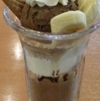 チョコレートパフェ