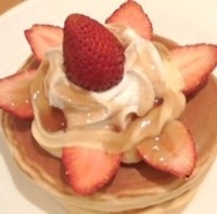 ストロベリーホットケーキ