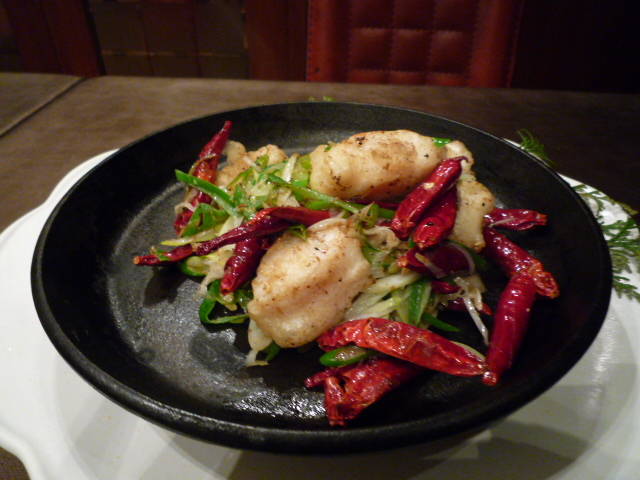 岩手産ホタテ貝のエスニック鉄板焼き