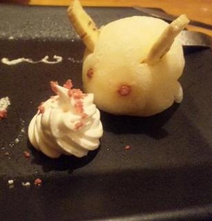 月見うさぎの大福アイス