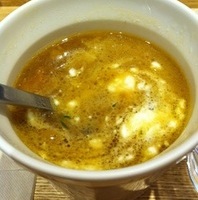 鶏と玉葱のスープ　バルサミコ風味