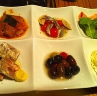 タパス六種盛り合わせ