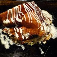 フレッシュトマトとチーズのお好み焼き