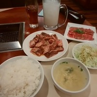東山ランチ＆牛タン＆カルピスジョッキ注文