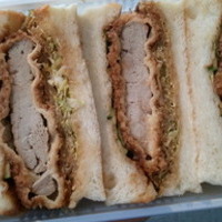 黒豚ヒレかつサンド