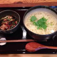 やみつきつけ麺3種 坦々、ホルモン、豚角煮