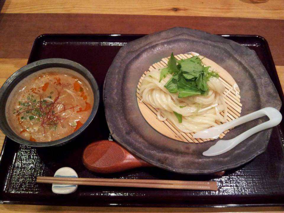 やみつきつけ麺3種 坦々、ホルモン、豚角煮