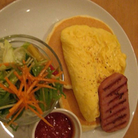 オムレツとスパムパンケーキ