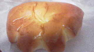 やわらかしっとりクリームパン