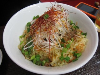 汁なし担々麺