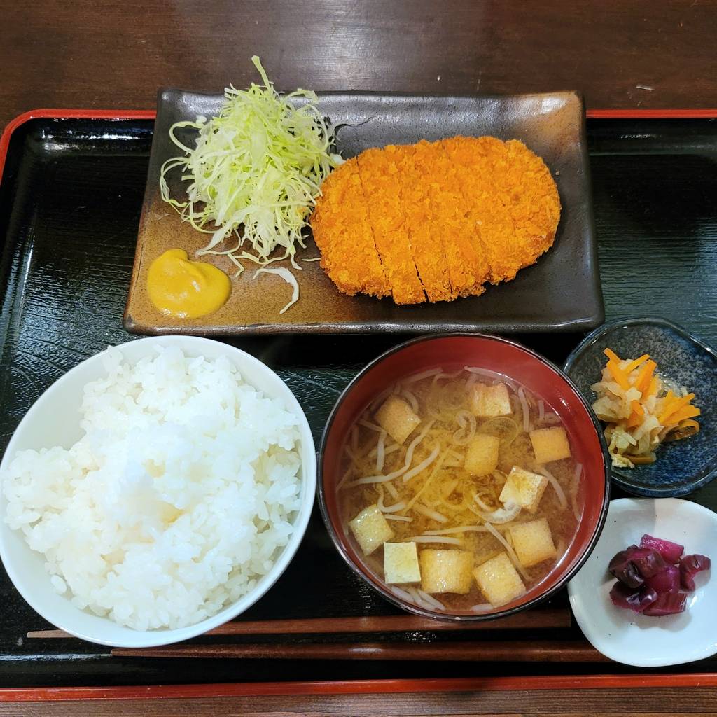 ロースカツ定食