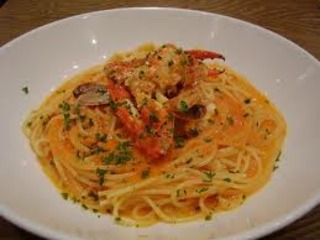 渡り蟹のトマトクリームパスタ