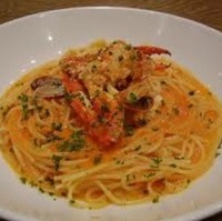 渡り蟹のトマトクリームパスタ