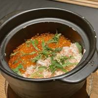 炊き立て土鍋飯ランチ（蟹とイクラ）