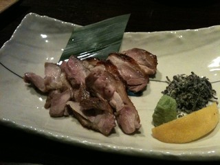 名古屋コーチンの岩塩炙り