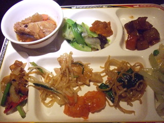 ランチバイキング