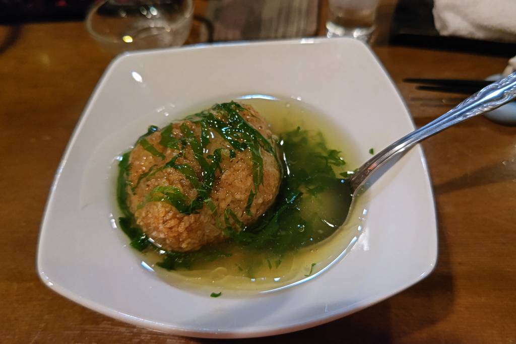 カニみそ入り揚げまんじゅうあんかけ