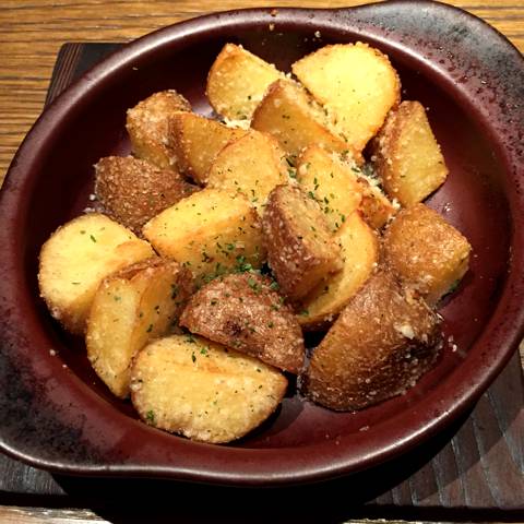 ジャガイモのチーズ窯焼き