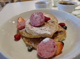 ベリーベリーパンケーキ