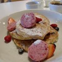 ベリーベリーパンケーキ