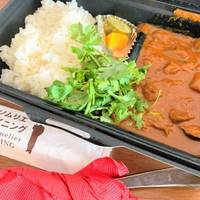 スパイシーポークカレーとバターライス