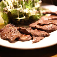 ビールに牛タン、キャブ玉