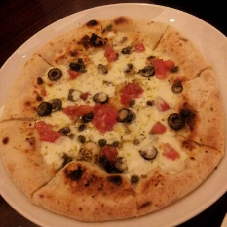 オーリブフレッシュトマトのピッツァシチリアーナ