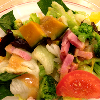 彩り温野菜のサラダ