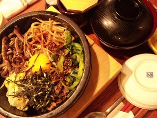 石焼きビビンバ