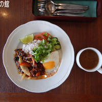 タイ風鶏肉炒めごはんランチ　スープ付