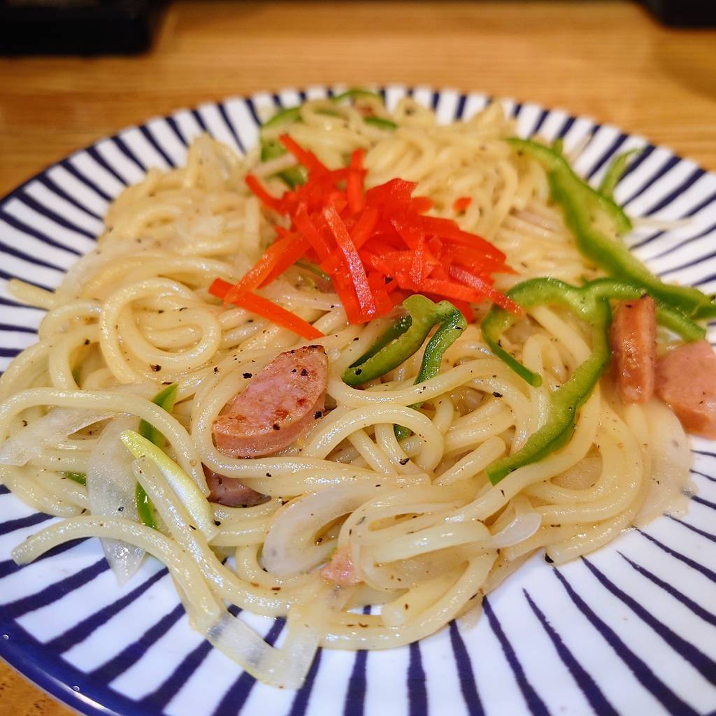 黒胡椒レモン焼きそば