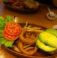 アボカドバーガー