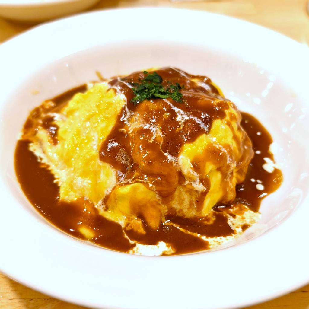 本格デミグラソースのオムライス