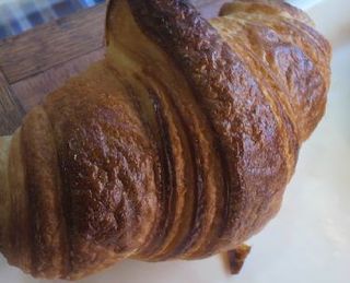 天然酵母クロワッサン