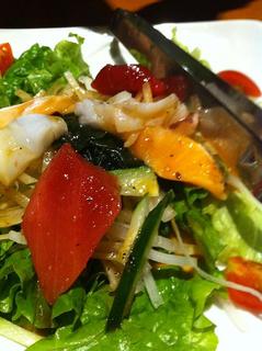 魚民海鮮サラダ