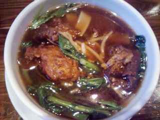 牛すじ入りスープヌードル