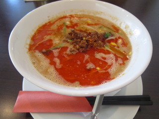 特製ラー油と四川山椒の担々麺