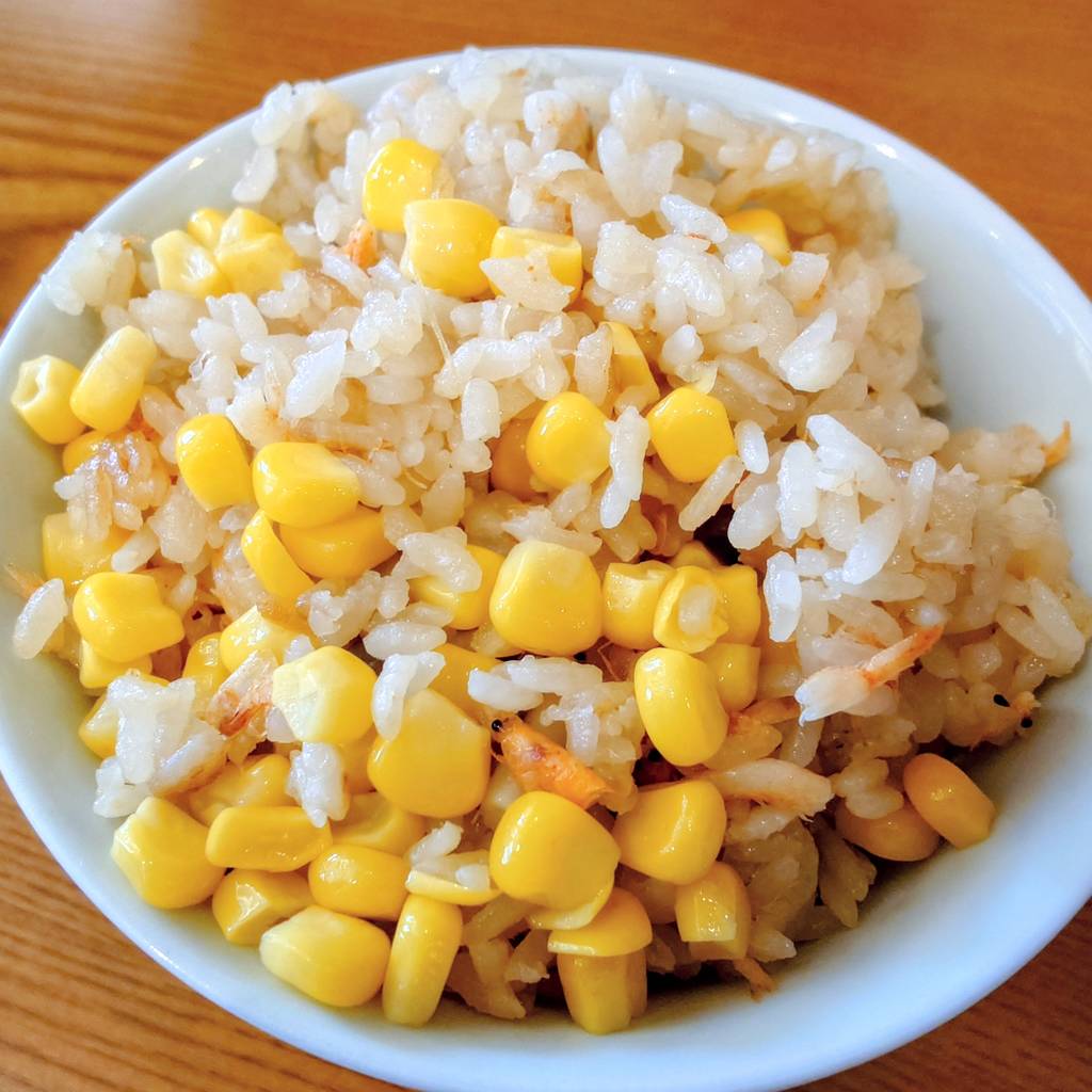 とうもろこしと桜海老の炊き込みごはん