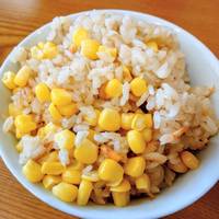 とうもろこしと桜海老の炊き込みごはん