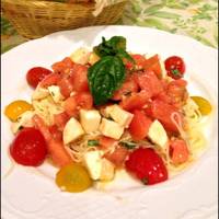 冷製トマトとモッツァレラチーズのカッペリ…