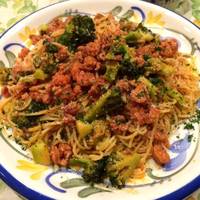 ソーセージとブロッコリーのスパゲッティ