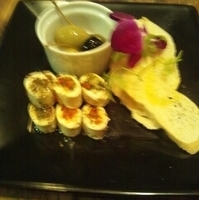 クリームチーズのハーブ仕立て　オリーブと…