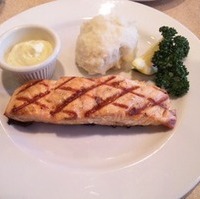 サーモンソテー